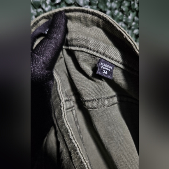 Distressed Olive Green Jeans - Picture 4 of 4